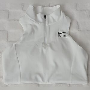 Nike Air Swoosh Mock Neck 1/2 Zip Medium Support Sports Bra White Size S BNWOT